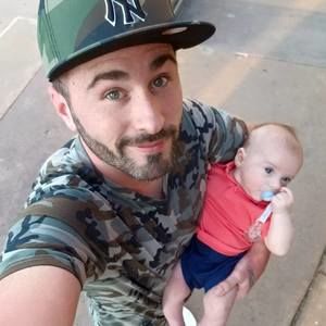 Meet your Posher, Aaron